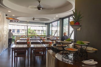 Baan Nilrath Hotel