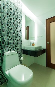 Baan Nilrath Hotel
