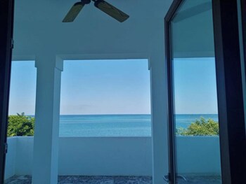 Las Verandas Hotel & Villas