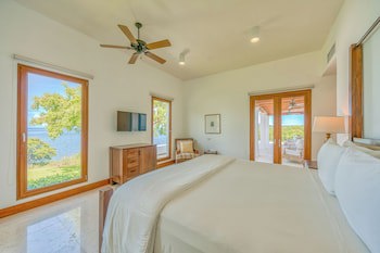 Las Verandas Hotel & Villas