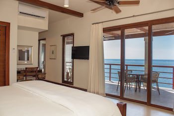 Las Verandas Hotel & Villas