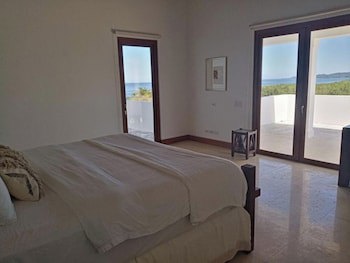Las Verandas Hotel & Villas