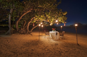 Las Verandas Hotel & Villas