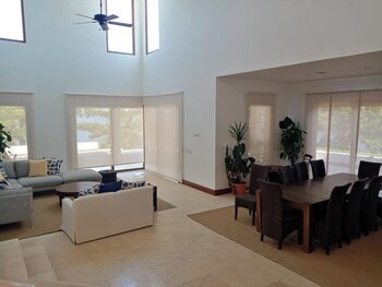 Las Verandas Hotel & Villas