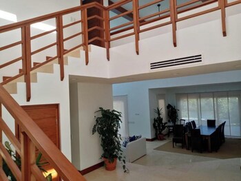 Las Verandas Hotel & Villas