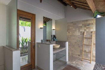 Balinea Holiday Home