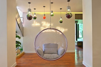 Benviar Tonson Residence