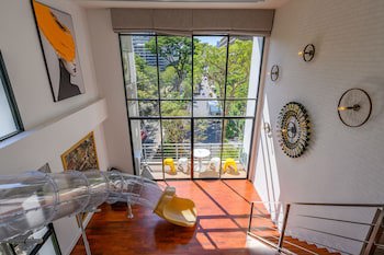 Benviar Tonson Residence