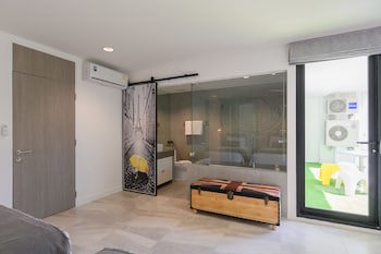 Benviar Tonson Residence