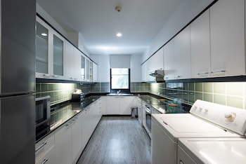 Benviar Tonson Residence