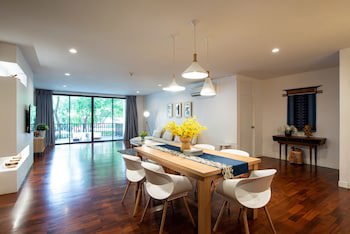 Benviar Tonson Residence