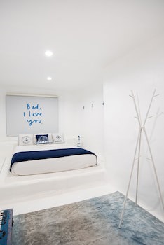 Benviar Tonson Residence
