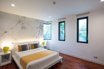 Benviar Tonson Residence