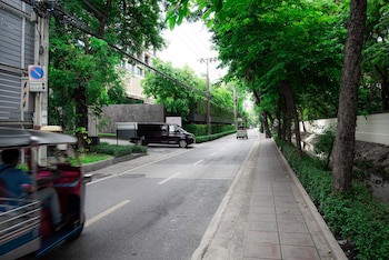 Benviar Tonson Residence