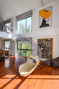 Benviar Tonson Residence