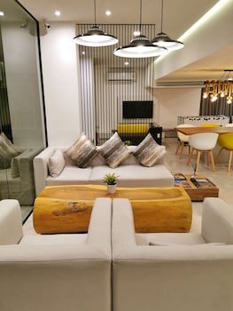 Benviar Tonson Residence