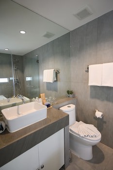 Benviar Tonson Residence