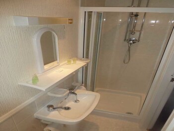 Delamere Hotel