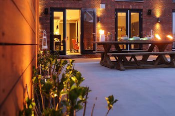 Blue Mansion Hotel