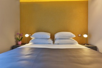 Hotel M
