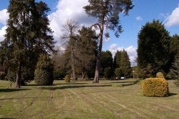 Worplesdon Place Hotel