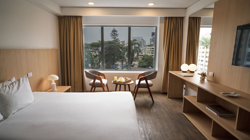 Dazzler by Wyndham Lima Miraflores