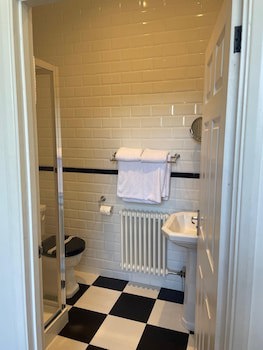 Canterbury Hotel
