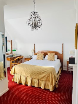 Canterbury Hotel