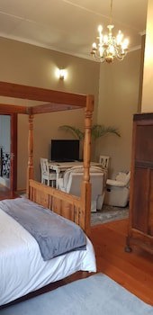 Royston Hall Guesthouse