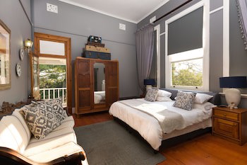 Royston Hall Guesthouse