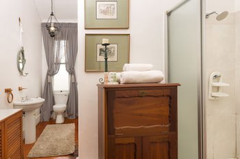 Royston Hall Guesthouse