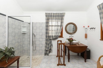 Royston Hall Guesthouse