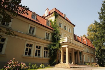 Dwor Sierakow