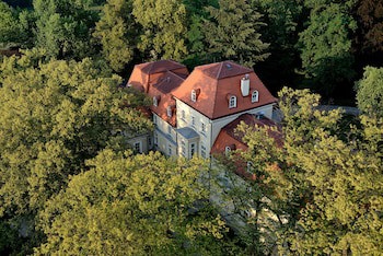 Dwor Sierakow
