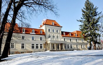 Dwor Sierakow