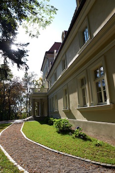 Dwor Sierakow