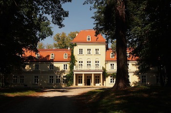 Dwor Sierakow