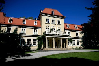 Dwor Sierakow