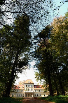 Dwor Sierakow
