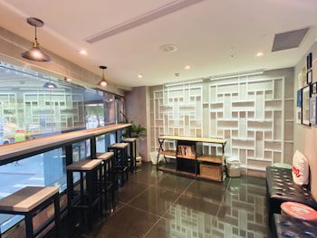 Burgary Hotel