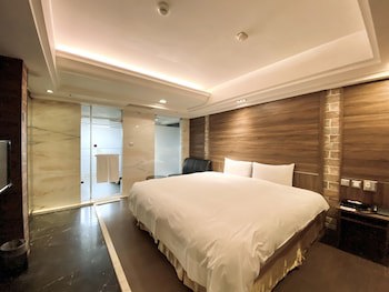 Burgary Hotel