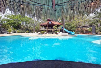 Surf Ranch Hotel & Resort