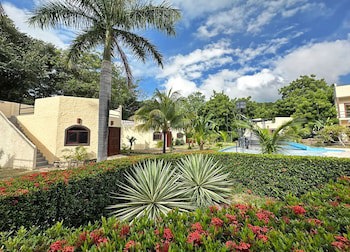 Surf Ranch Hotel & Resort