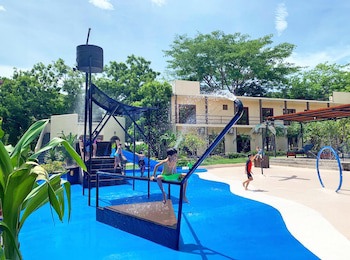 Surf Ranch Hotel & Resort