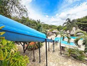 Surf Ranch Hotel & Resort