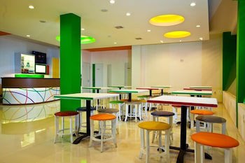 Dewarna Zainul Arifin Malang