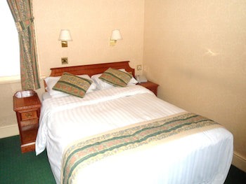 Three Queens Hotel