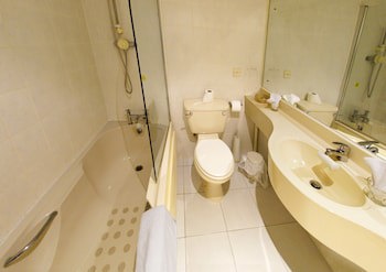 Three Queens Hotel