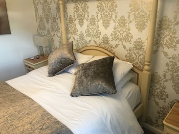 Three Queens Hotel
