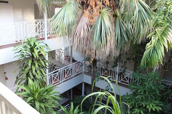 Altamont Court Hotel